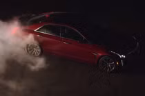 Màn đốt lốp hoành tráng đầu tiên của Cadillac CTS-V 2016