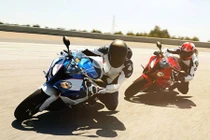 BMW công bố giá bán của dàn môtô 2015 và 2016