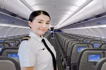 Chân dung nữ phi công xinh đẹp đầu tiên của Bamboo Airways
