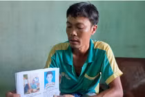 Cảm động hành trình người cha nghèo rong ruổi cả nước tìm con mất tích 