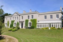 Có gì trong căn biệt thự chưa đến 500.000 đồng?