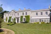 Có gì trong căn biệt thự chưa đến 500.000 đồng?