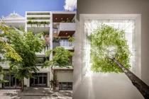 "Thở từ mọi không gian sống", nhà Sài Gòn khiến báo ngoại ngỡ ngàng