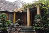 Mãn nhãn biệt thự vườn 1 tầng ngập sắc xanh ở Bắc Giang