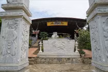 Biết gì về nữ đại gia Trần Thị Toàn chi 70 tỷ xây chùa trái phép ở Nghệ An?