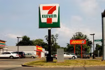 Sự thật ít biết gây sốc về “gã khổng lồ” 7-Eleven