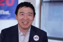 Chân dung doanh nhân hứa chia tiền cho người dân nếu đắc cử TT Mỹ 