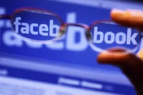 Facebook bị phạt nửa triệu bảng tại Anh