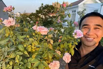 Khu vườn hàng trăm gốc hồng ngoại trong biệt thự của MC Quyền Linh