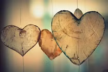 Oằn mình “cõng” hôn nhân, thiếu phụ không dám ly hôn