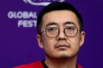 CEO Taobao và loạt tỷ phú mất tiền, mất chức, gia đình tan vỡ vì ngoại tình