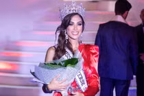 Ngắm nhan sắc hoa hậu hoàn vũ Tây Ban Nha sắp về chung nhà với thủ môn Chelsea