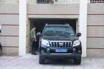 Thủ khoa được nâng điểm là con của lái xe Sở Giáo dục Hòa Bình