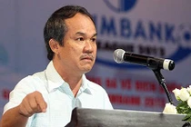 Tuổi thơ khốn khó ít ai biết của các đại gia Việt 