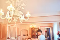 Nội thất tráng lệ trong khách sạn nghìn tỷ của Nathan Lee ở Pháp