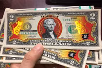 Gần Tết Nguyên đán Canh Tý, tiền in hình chuột độc lạ hút khách ầm ầm