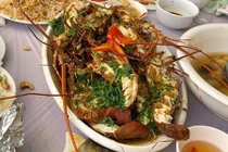 Bóc giá loạt món ăn siêu đắt trên bàn cưới con đại gia Quảng Ninh