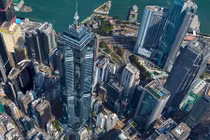 Nữ tỷ phú giàu nhất Hong Kong muốn mua tòa tháp siêu đắt The Center 