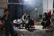 TPHCM: Kinh hãi phát hiện thi thể phân hủy trong tủ