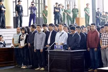 Ngày thứ hai xét xử vụ Phan Văn Vĩnh: VKS tiếp tục đọc Cáo trạng