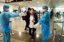 Thêm một ca nhập cảnh nhiễm Covid-19, số người đang cách ly vượt 20.000