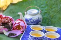 Trà sen thượng hạng giá 10 triệu đồng/kg có gì đặc biệt?