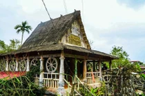 Cận cảnh ngôi nhà độc nhất vô nhị của “dị nhân” xứ Thanh