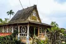 Cận cảnh ngôi nhà độc nhất vô nhị của “dị nhân” xứ Thanh