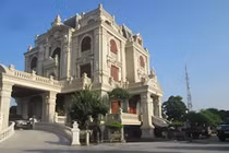 Toàn cảnh dinh thự trăm tỷ “gây sốt” của đại gia Phủ Lý