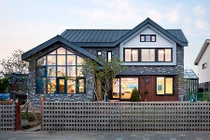 Nhà cấp 4 nổi bật giữa ngoại ô với kiến trúc siêu độc