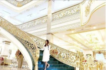 Biệt thự “dát vàng” lộng lẫy của Lan Khuê và chồng đại gia