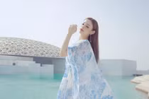 Huyền Baby diện bikini khoe dáng khiến hội chị em cảm thấy “áp lực”