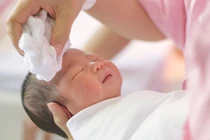 5 ngày sinh báo hiệu đứa trẻ phúc khí trời ban, thông minh hiếu thảo