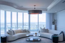 Có gì trong penhouse 3 tầng đắt bậc nhất nước Mỹ?