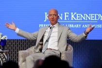 10 sự thật gây kinh ngạc về khối tài sản "khủng" của CEO Amazon Jeff Bezos 