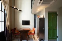 Bị vây kín 3 mặt, nhà trong ngõ vẫn cực thông thoáng 