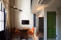 Bị vây kín 3 mặt, nhà trong ngõ vẫn cực thông thoáng 