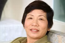 Mẹ chồng Jennifer Phạm: Doanh nhân quyền lực làm việc bình dị vì con dâu 