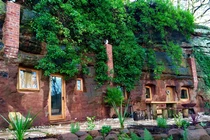 Choáng ngợp kiến trúc đỉnh cao những ngôi nhà trong hang động