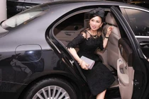 Tặng TP HCM hơn 100 tấn lương thực, em gái Cẩm Ly giàu cỡ nào?