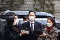 Người thừa kế tập đoàn Samsung lĩnh án 30 tháng tù