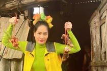 Minh Cúc: “Phải có tiền mới sống vui vẻ thoải mái được” 