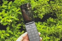 Nokia ra mắt điện thoại nắp gập 2720 Flip tại Việt Nam, giá 1,99 triệu đồng