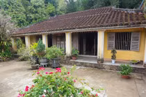 Ngôi nhà gỗ mít 200 năm đại gia trả triệu đô vẫn không bán 