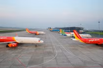 Bay nội địa từ 10/10: Vì sao giá cao vẫn kín chỗ?