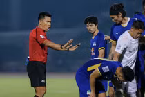 VFF mời trọng tài Thái Lan bắt V-League 