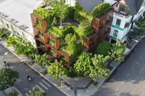 Cây xanh bao bọc xung quanh, tòa nhà Sài Gòn lên báo Mỹ