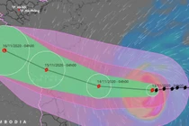Bão số 13 Vamco đổ bộ miền Trung ngày 15/11