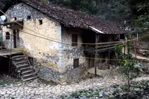 Kiến trúc “độc nhất vô nhị” của làng đá cổ ở Cao Bằng