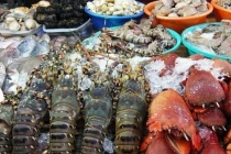 Mua hải sản cứ nhắm vào điểm này: 10 con như 1 tươi rói, nấu món gì cũng ngon